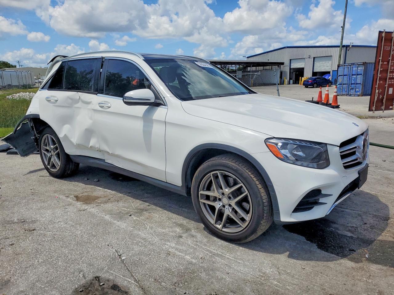 2016 Mercedes-Benz Glc 300 - Фото 4