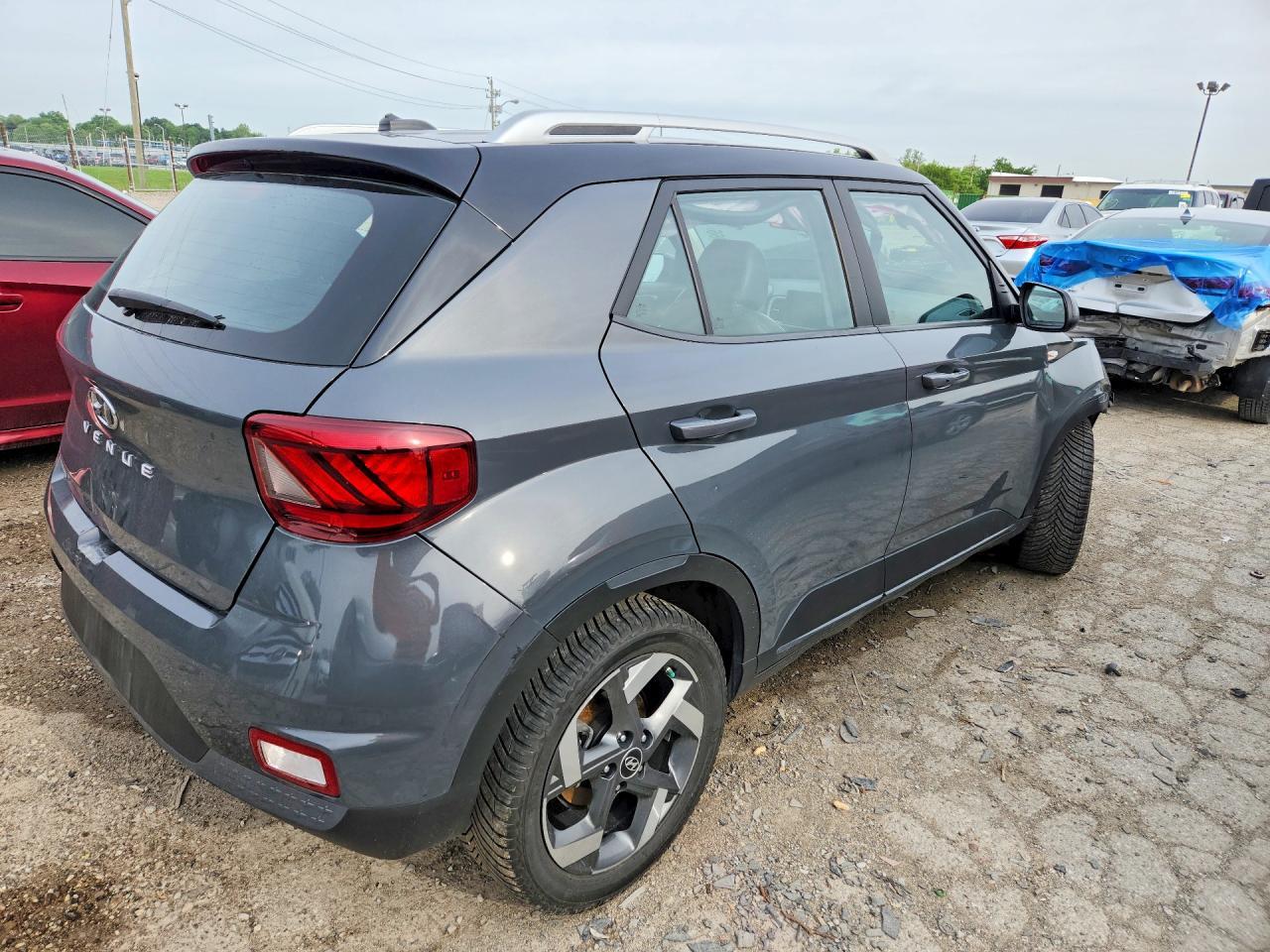 2024 Hyundai Venue Limited - Image 3