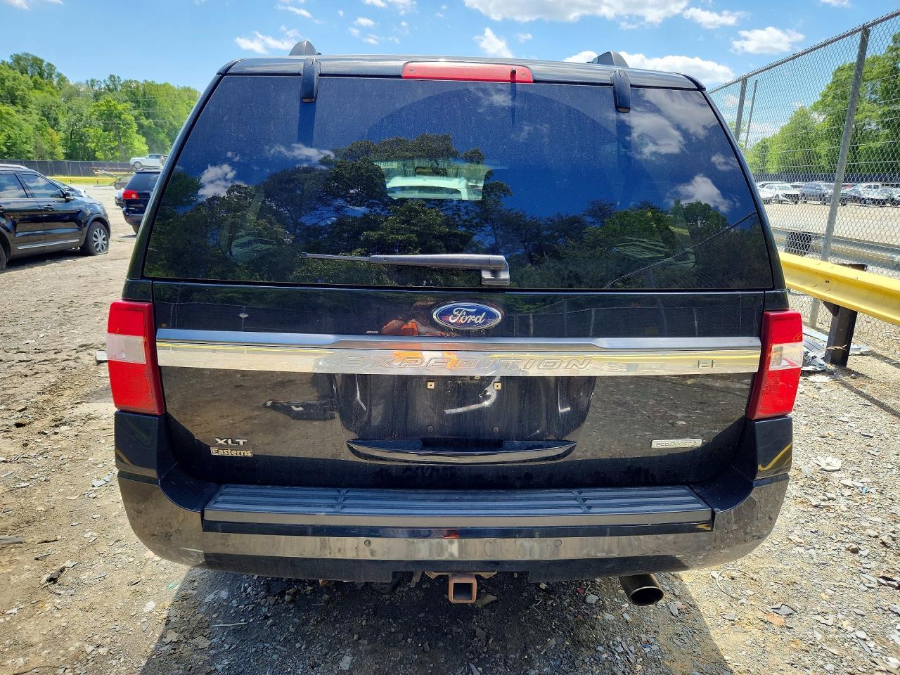 2017 Ford Expedition El Xlt - Image 6