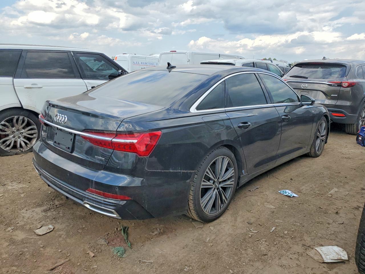 2019 Audi A6 Premium Plus - Image 3