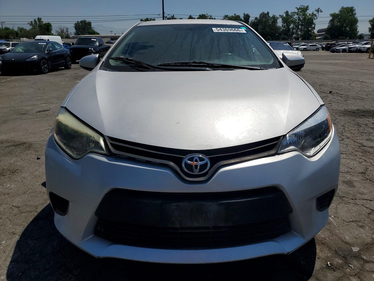 2014 Toyota Corolla Le - Image 5