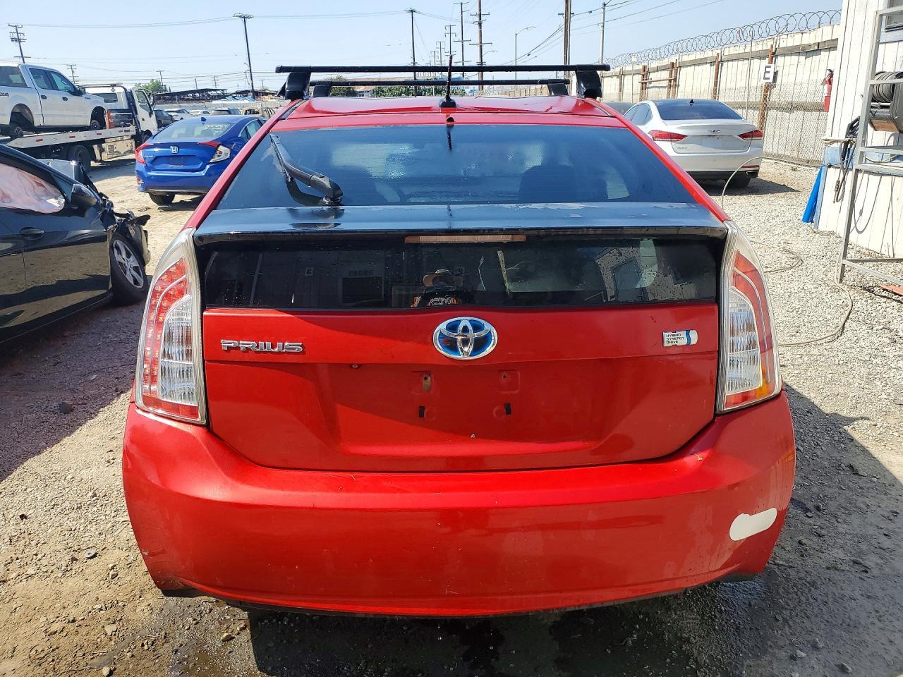 2013 Toyota Prius Three - Image 6