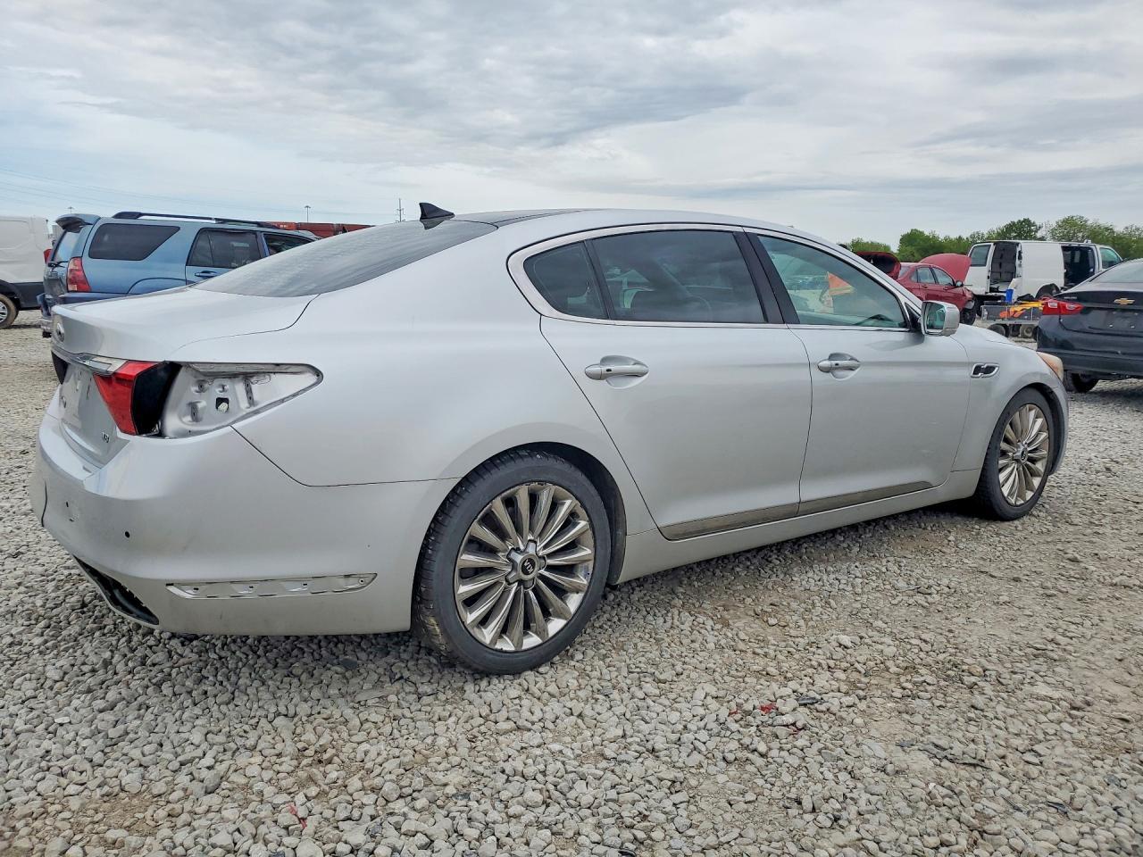 2015 Kia K900 Luxury - Фото 3