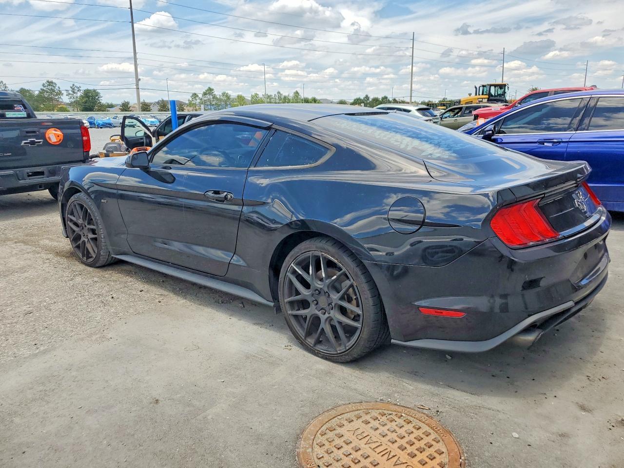 2018 Ford Mustang - Фото 2