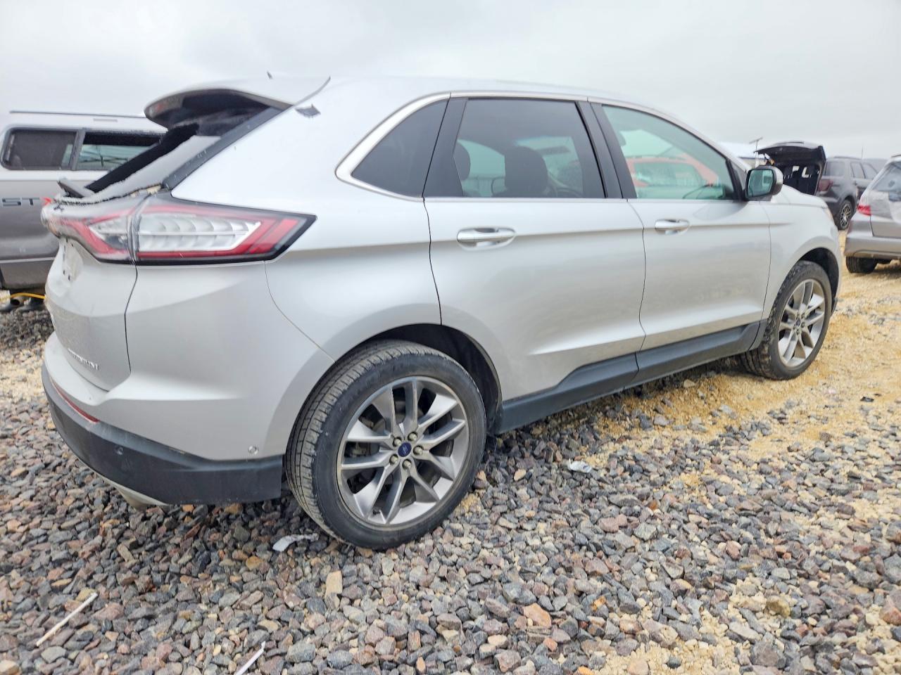 2015 Ford Edge Titanium - Фото 3