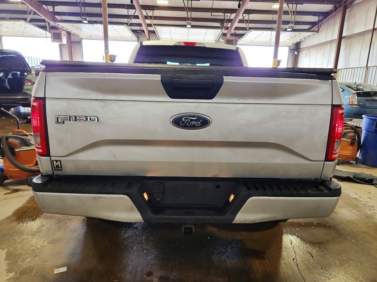 2017 Ford F150 Super Cab - Фото 6