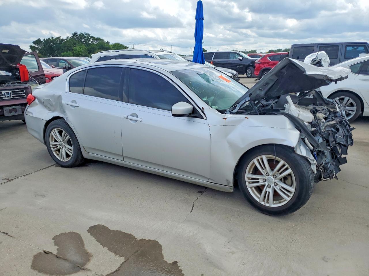2011 Infiniti G37 Base - Фото 4