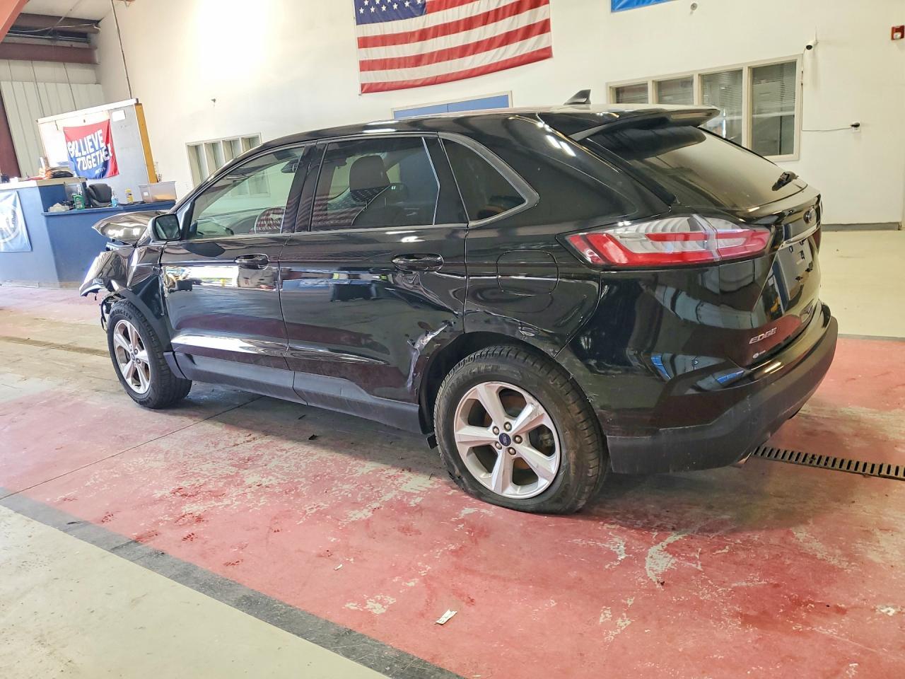 2020 Ford Edge Se - Image 2