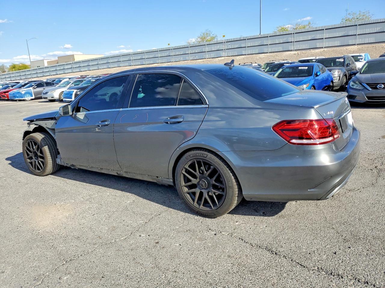 2016 Mercedes-Benz E 350 4Matic - Фото 2
