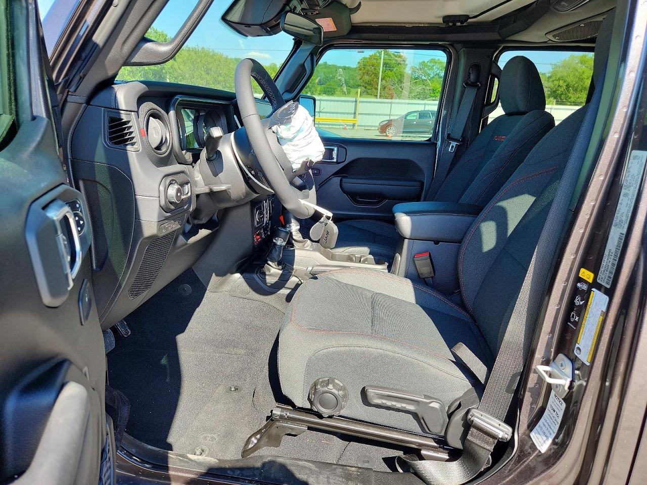2026 Jeep Wrangler Rubicon - Image 7