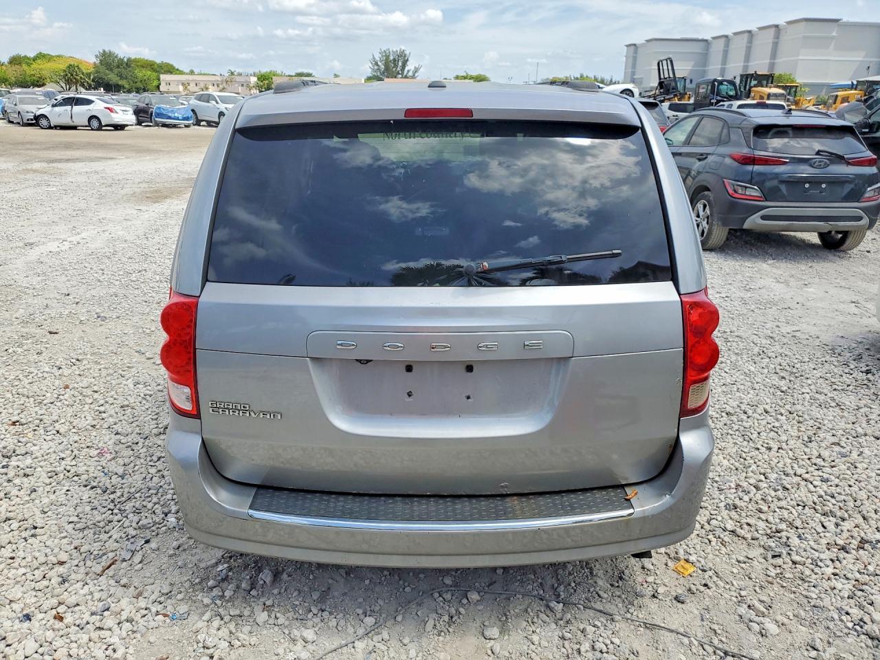 2017 Dodge Grand Caravan Sxt - Фото 6