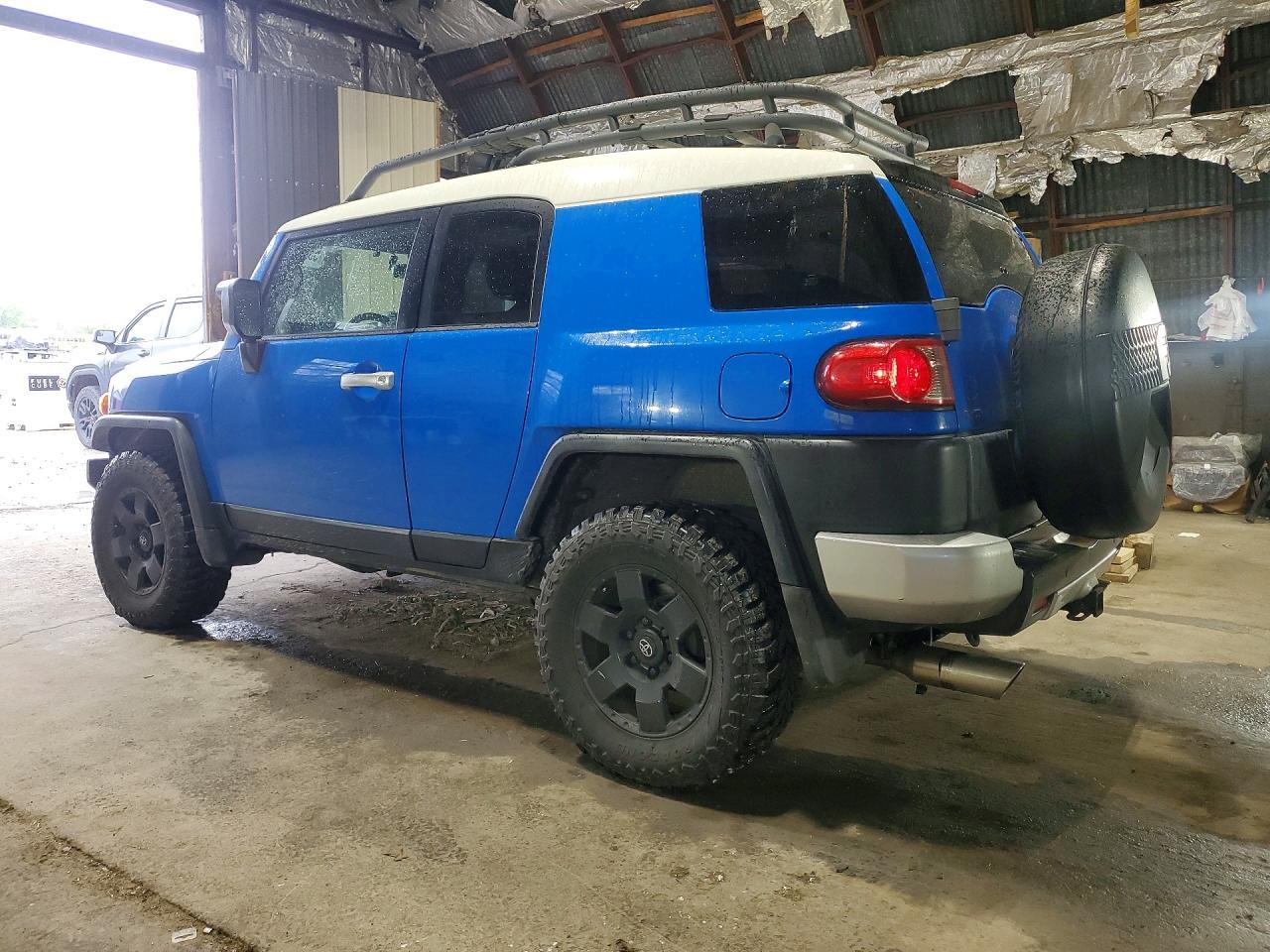 2008 Toyota Fj Cruiser Base - Image 2