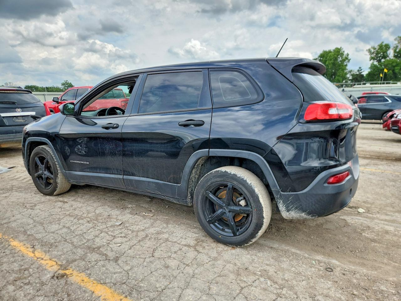 2015 Jeep Cherokee Sport - Фото 2