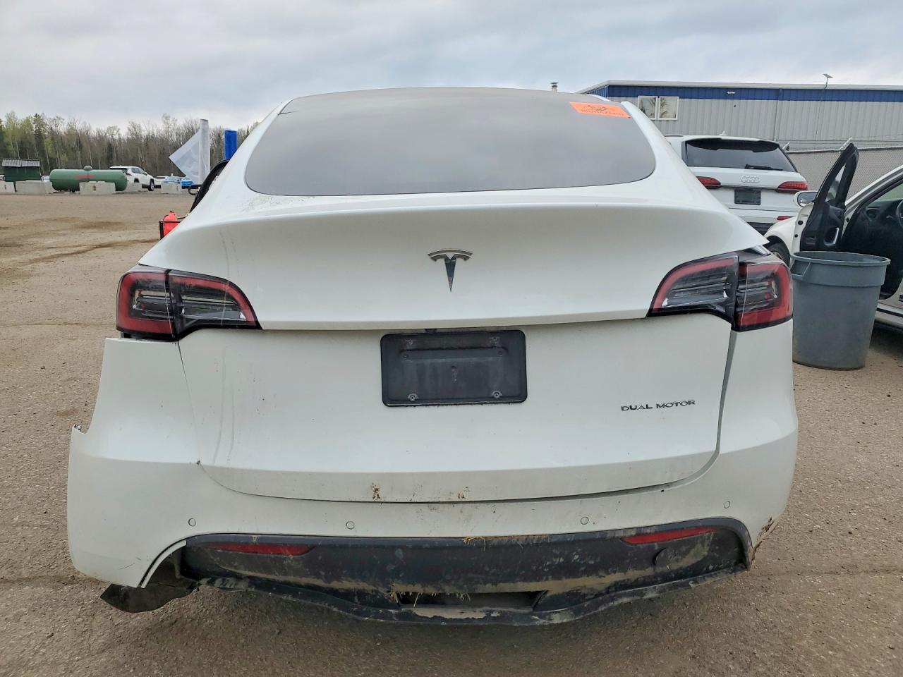 2022 Tesla Model Y - Фото 6