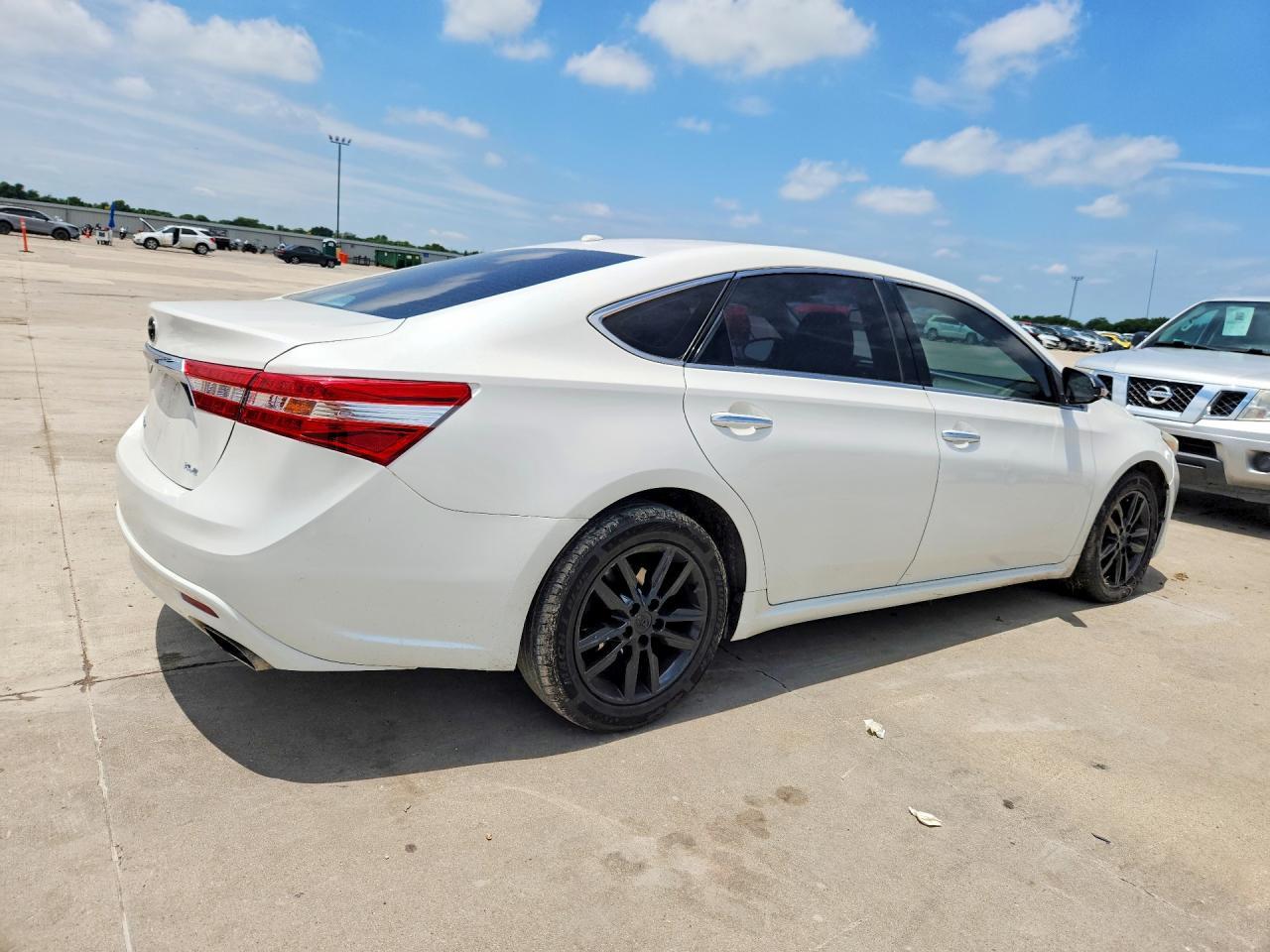2015 Toyota Avalon Xle Premium - Фото 3