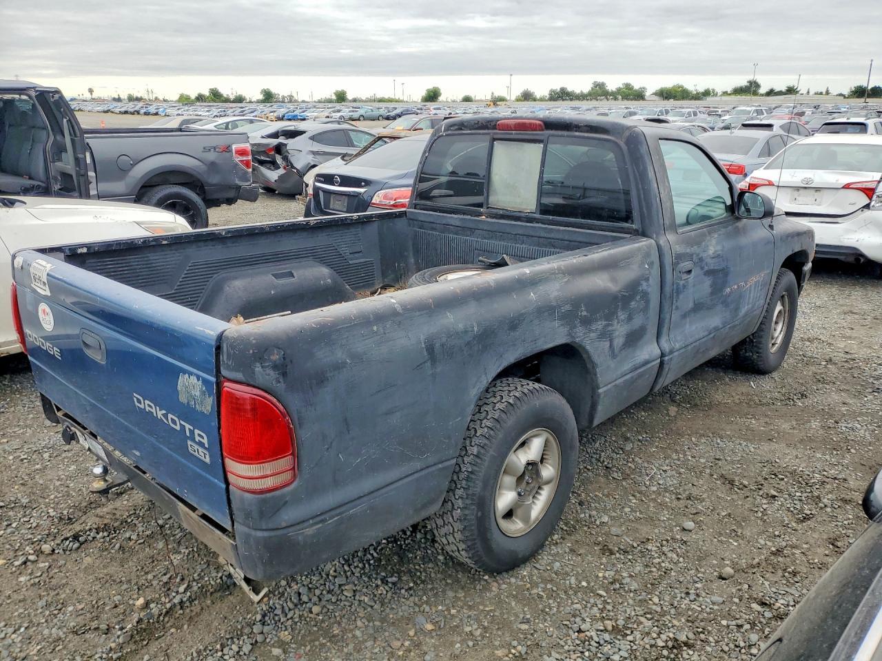 1997 Dodge Dakota - Image 3