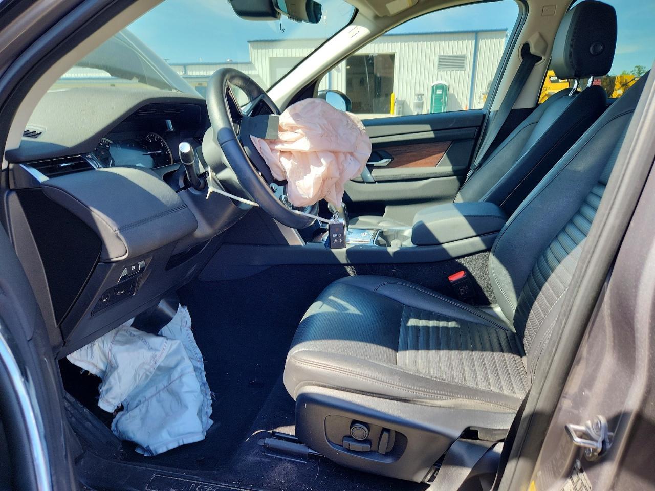 2023 Land Rover Discovery Sport Se - Image 7