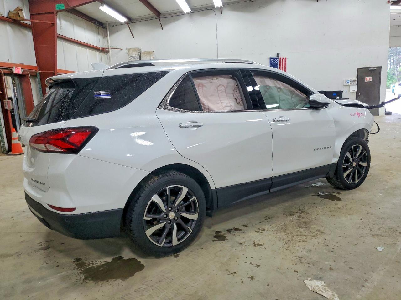 2022 Chevrolet Equinox Premier - Фото 3