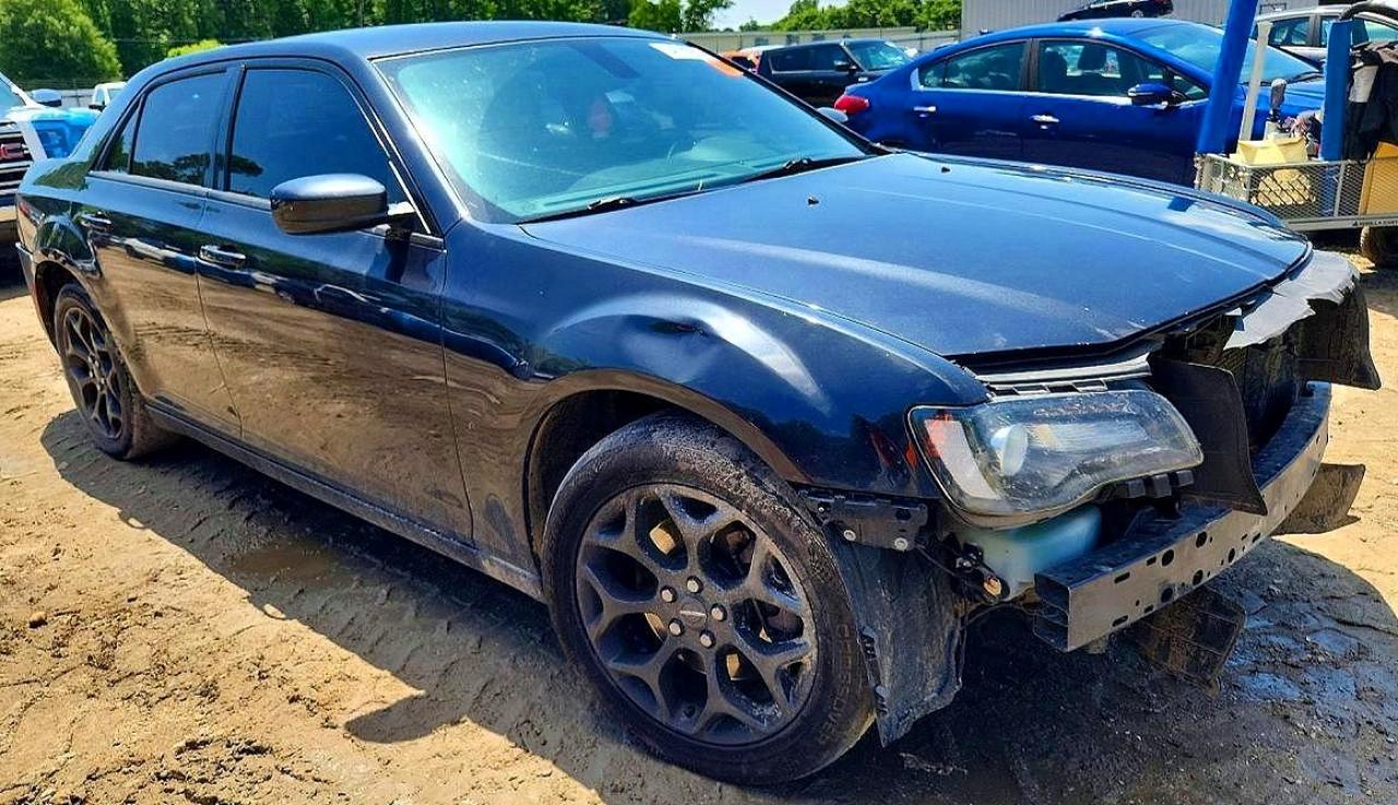 2019 Chrysler 300 S - Фото 4