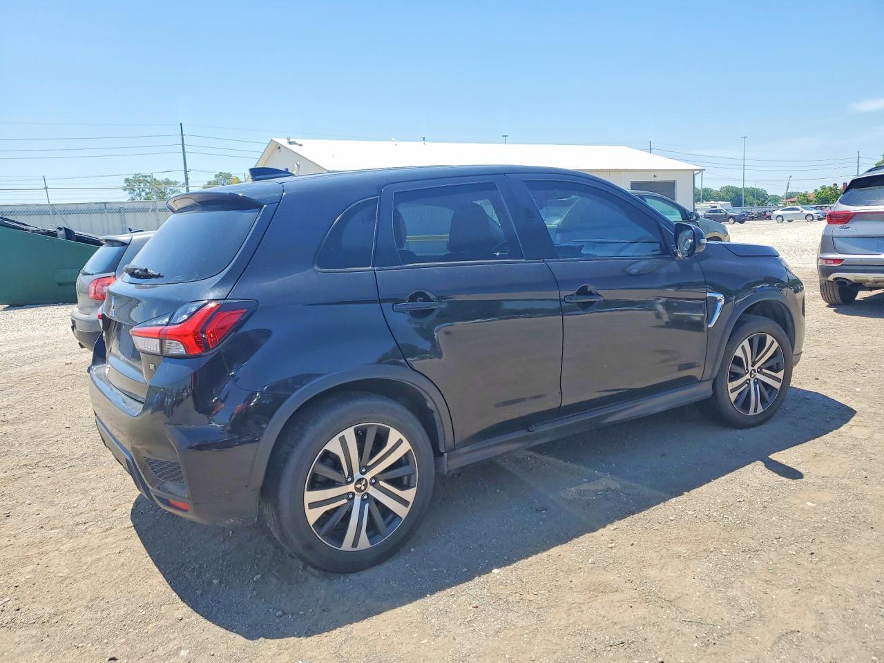 2021 Mitsubishi Outlander Sport Es - Фото 3