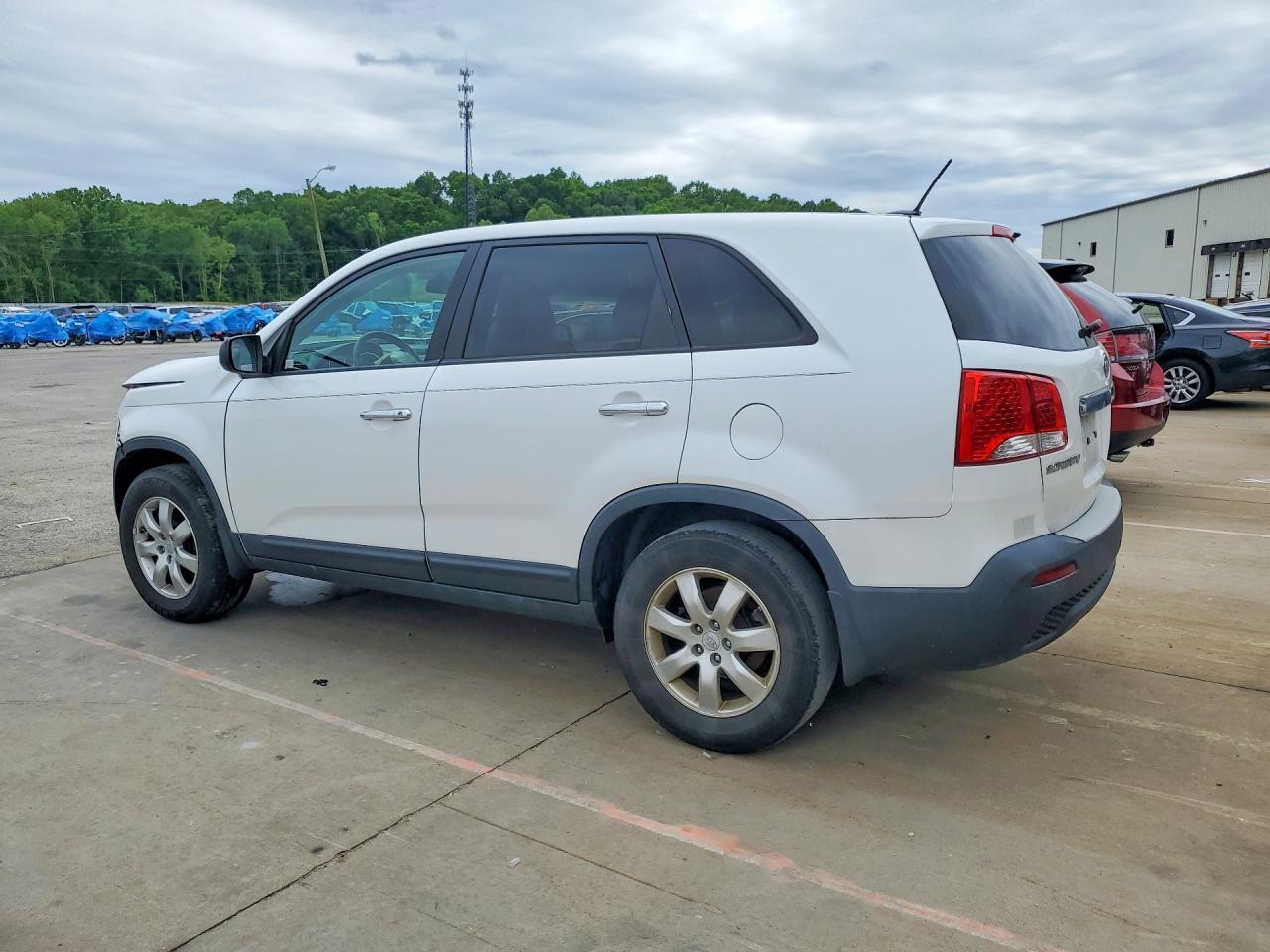 2011 Kia Sorento - Фото 2