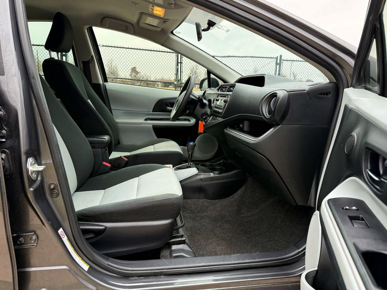 2014 Toyota Prius C Two - Image 5