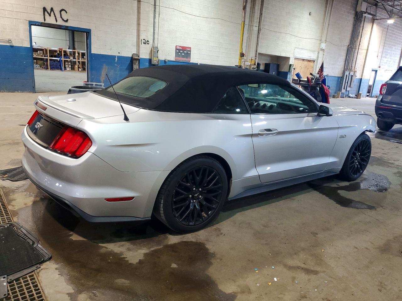 2015 Ford Mustang Gt - Image 3