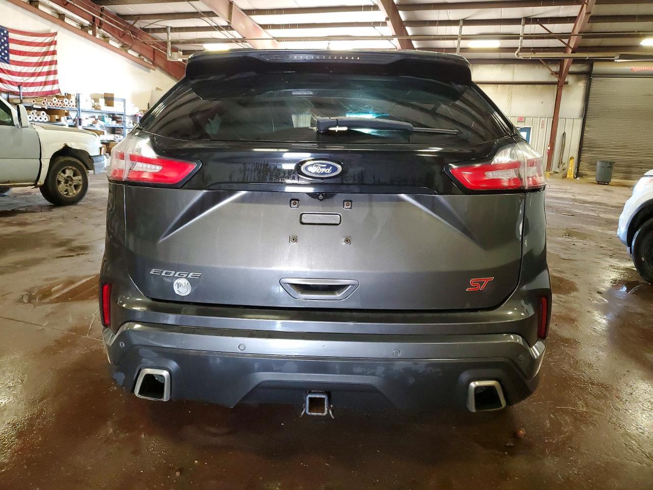 2019 Ford Edge St - Фото 6