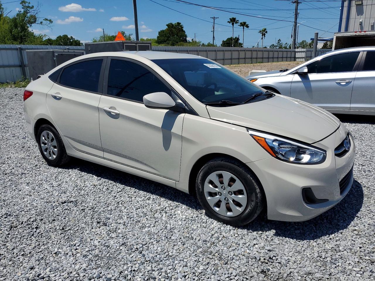 2017 Hyundai Accent Se - Фото 4