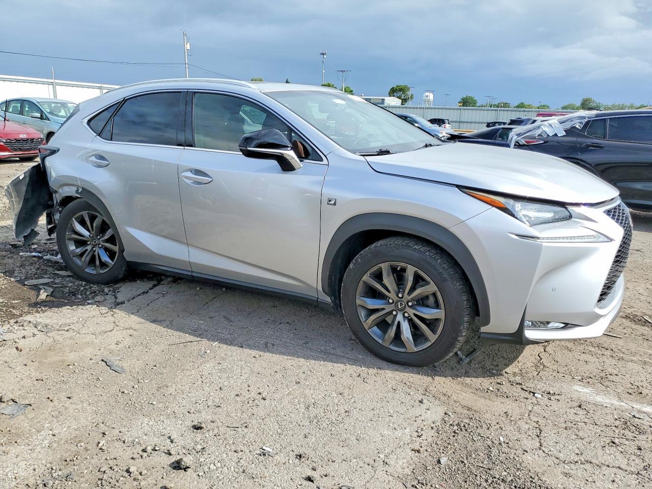 2015 Lexus Nx 200T - Image 4