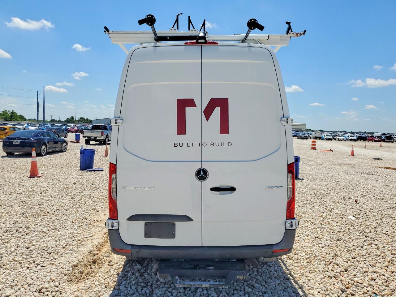 2023 Mercedes-Benz Sprinter 2500 - Фото 6