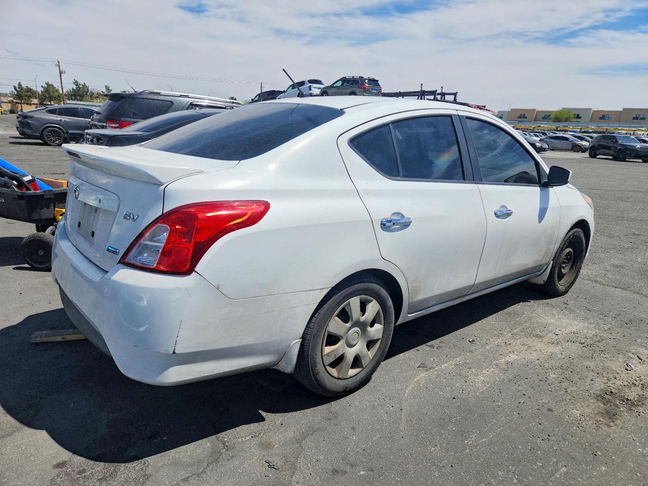 2015 Nissan Versa 1.6 Sv - Фото 3