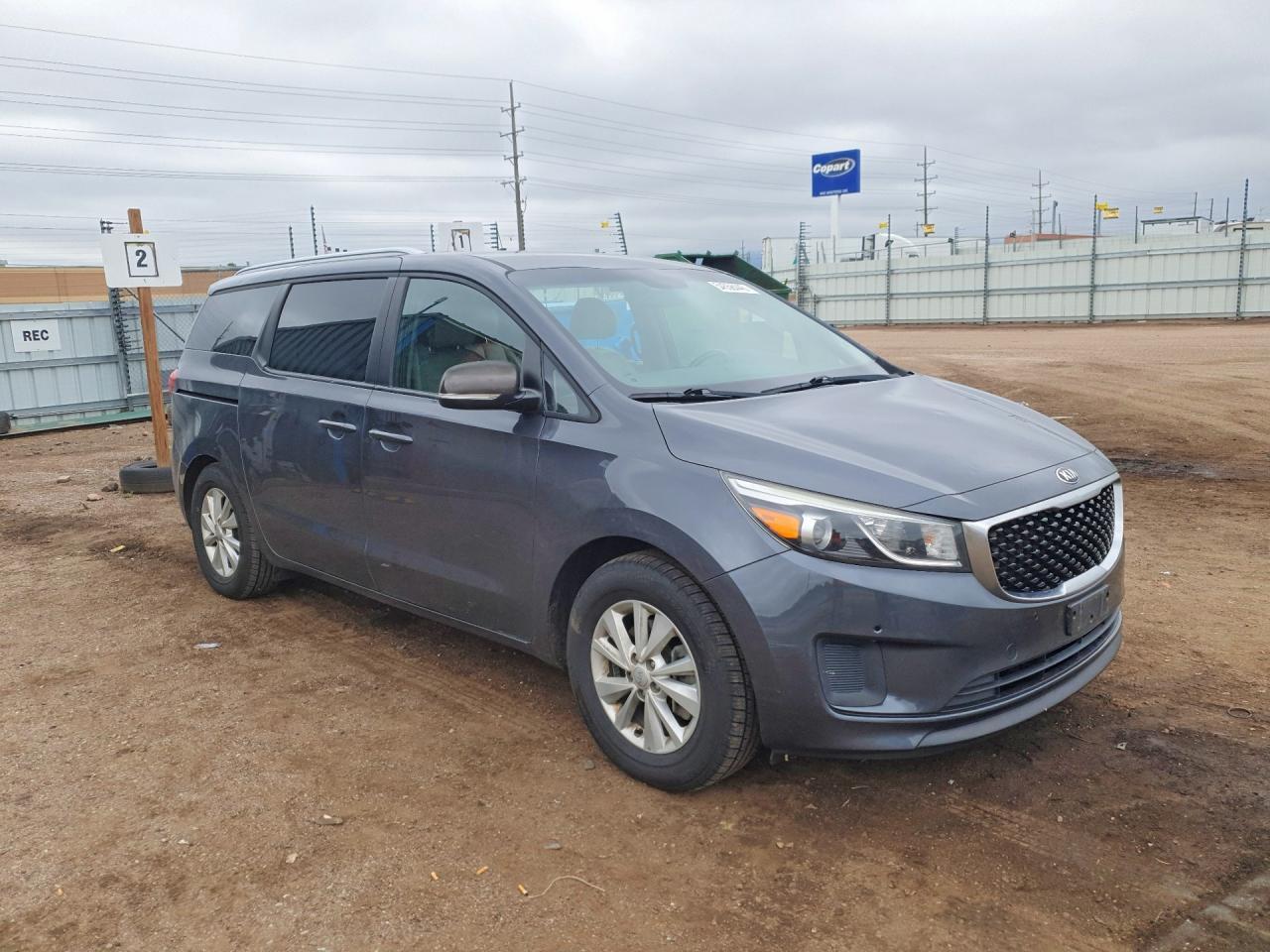 2017 Kia Sedona Lx - Image 4
