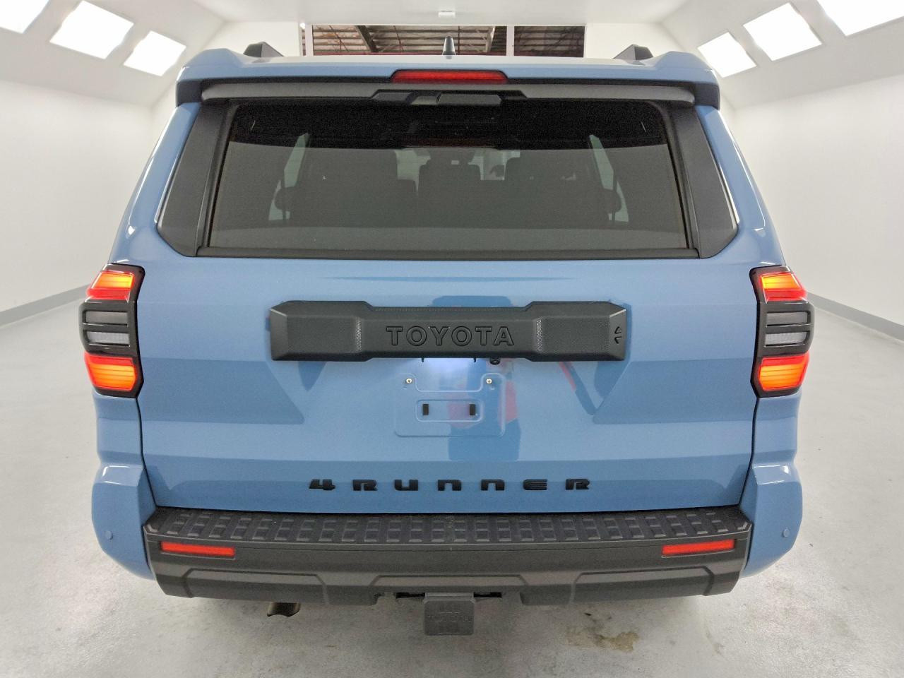 2025 Toyota 4Runner Trd Off-Road - Image 6