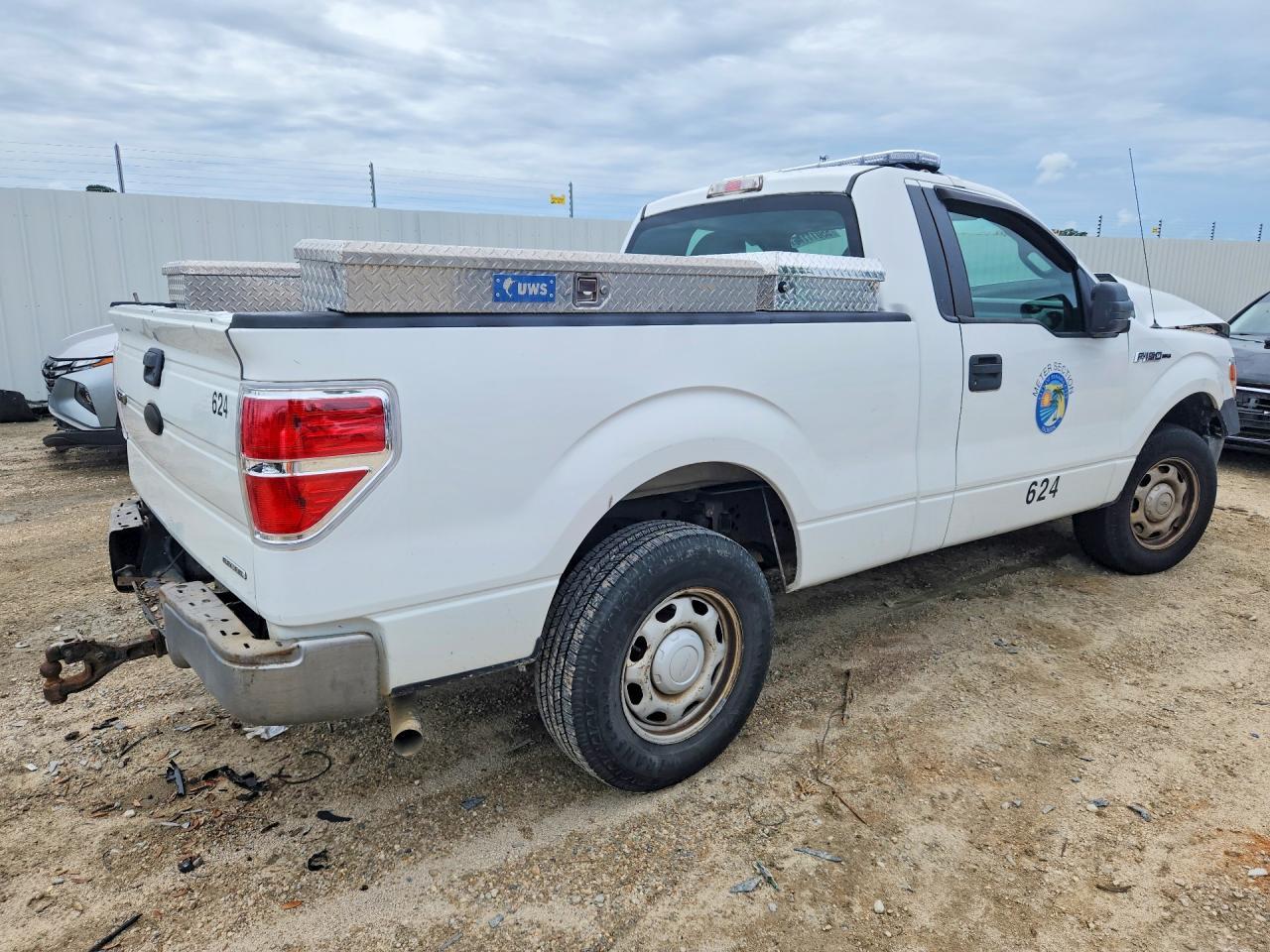 2011 Ford F150 - Фото 3