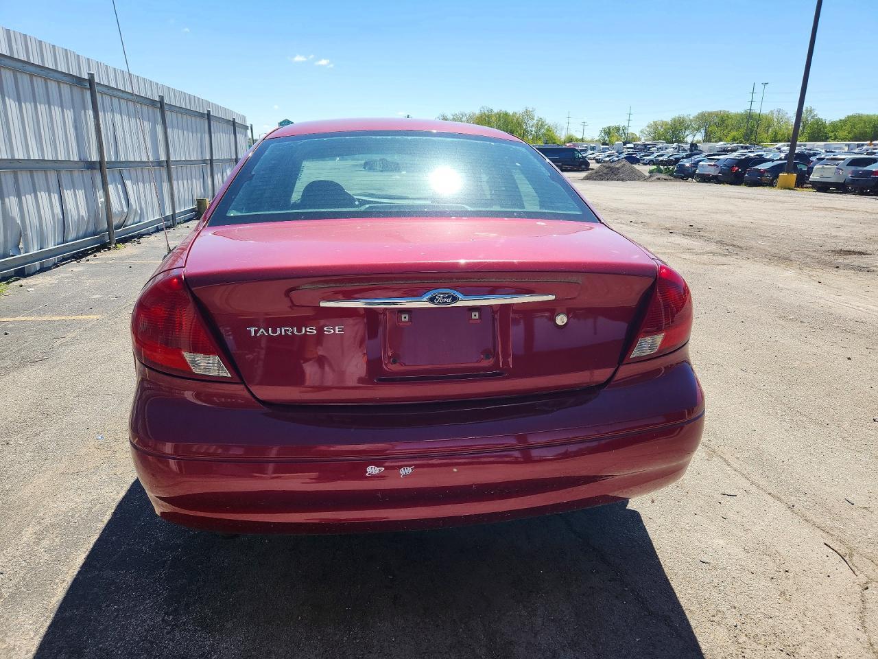 2002 Ford Taurus Se - Image 6