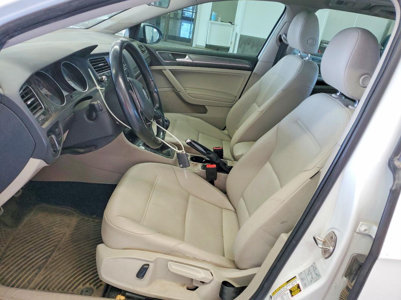 2018 Volkswagen Golf Alltrack S - Image 7