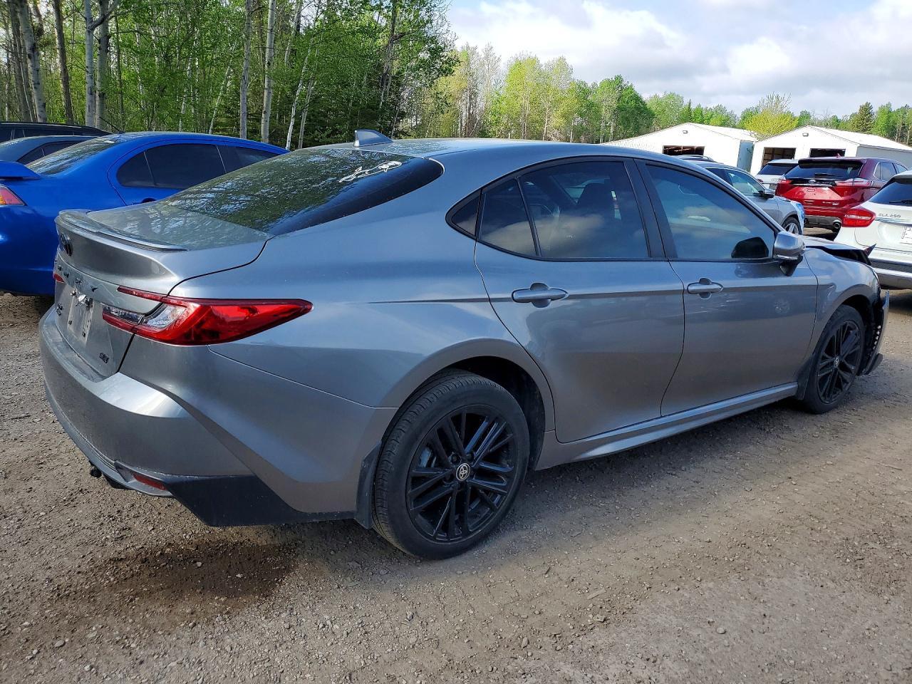 2025 Toyota Camry Le - Фото 3