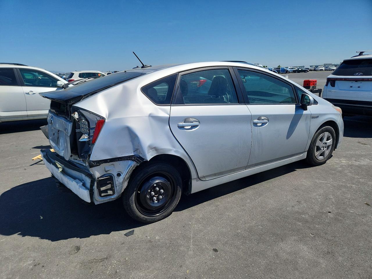 2010 Toyota Prius Iii - Фото 3