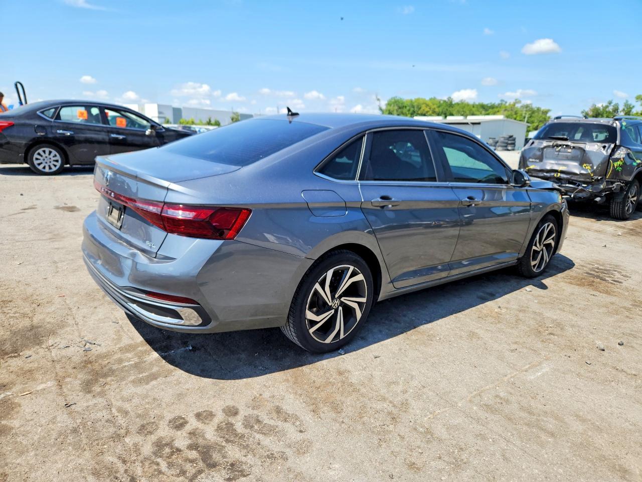 2025 Volkswagen Jetta Sel - Image 3