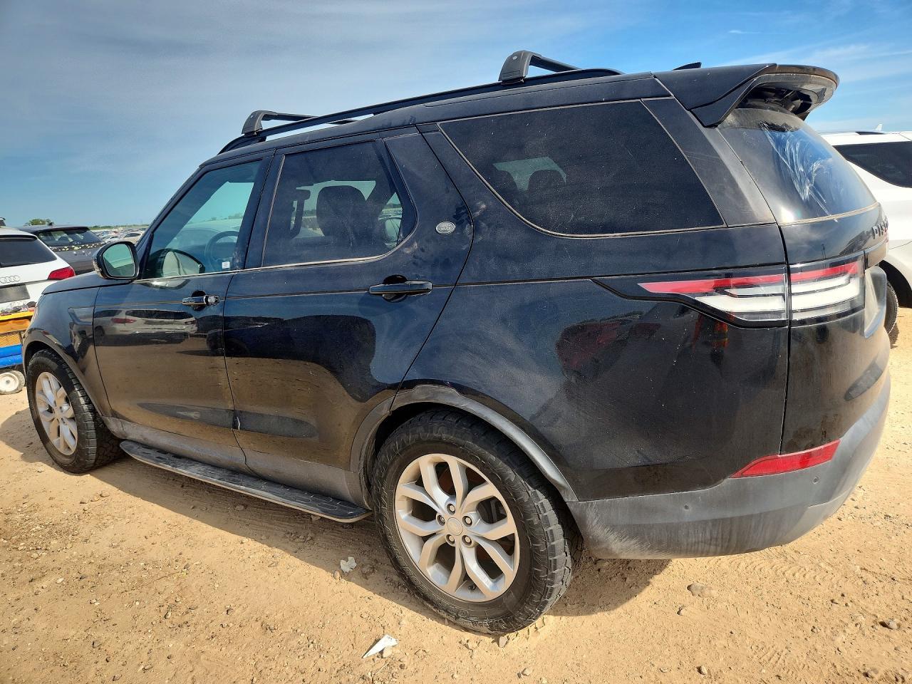 2019 Land Rover Discovery Se - Image 2