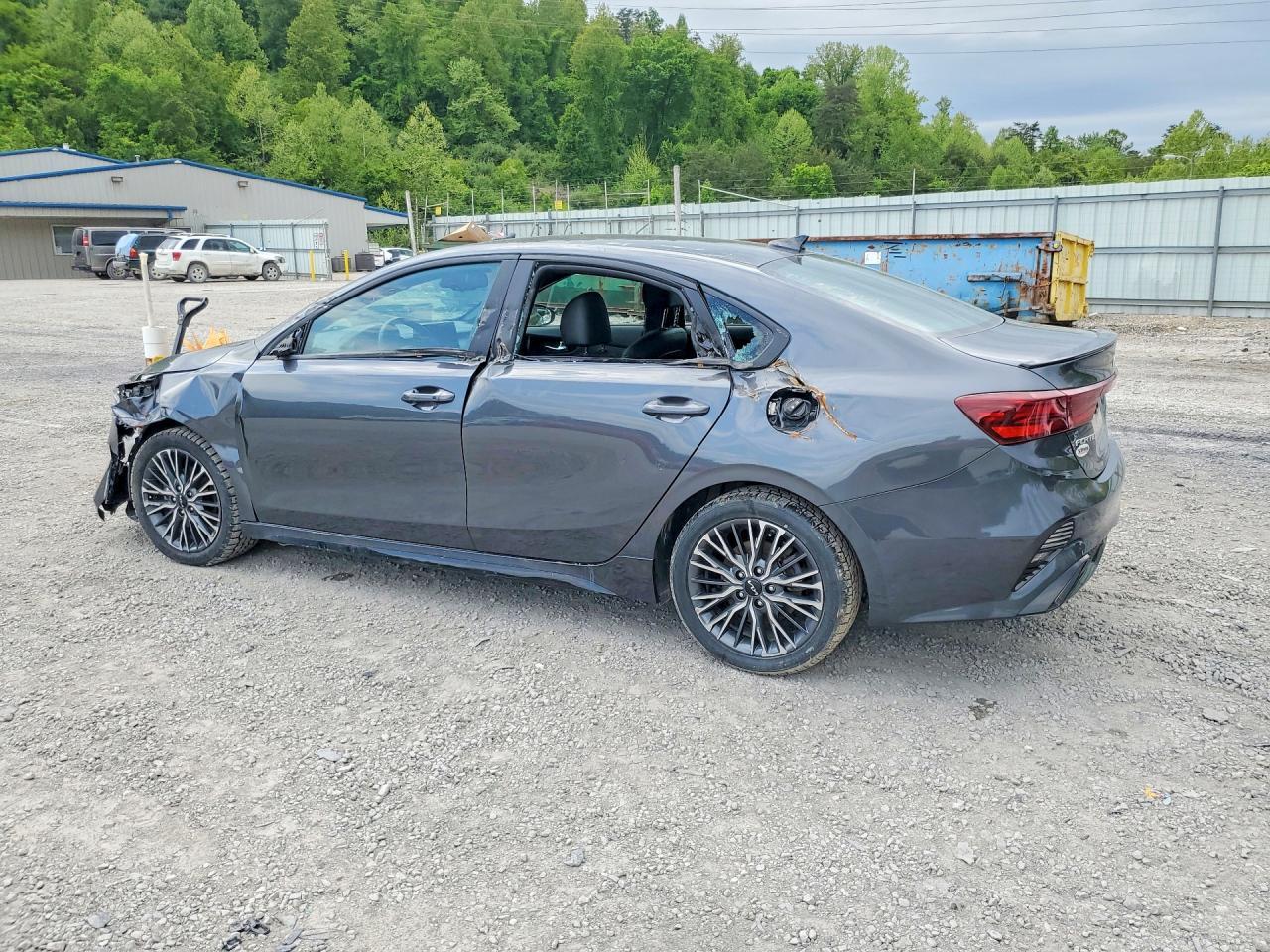 2024 Kia Forte Gt Line - Image 2