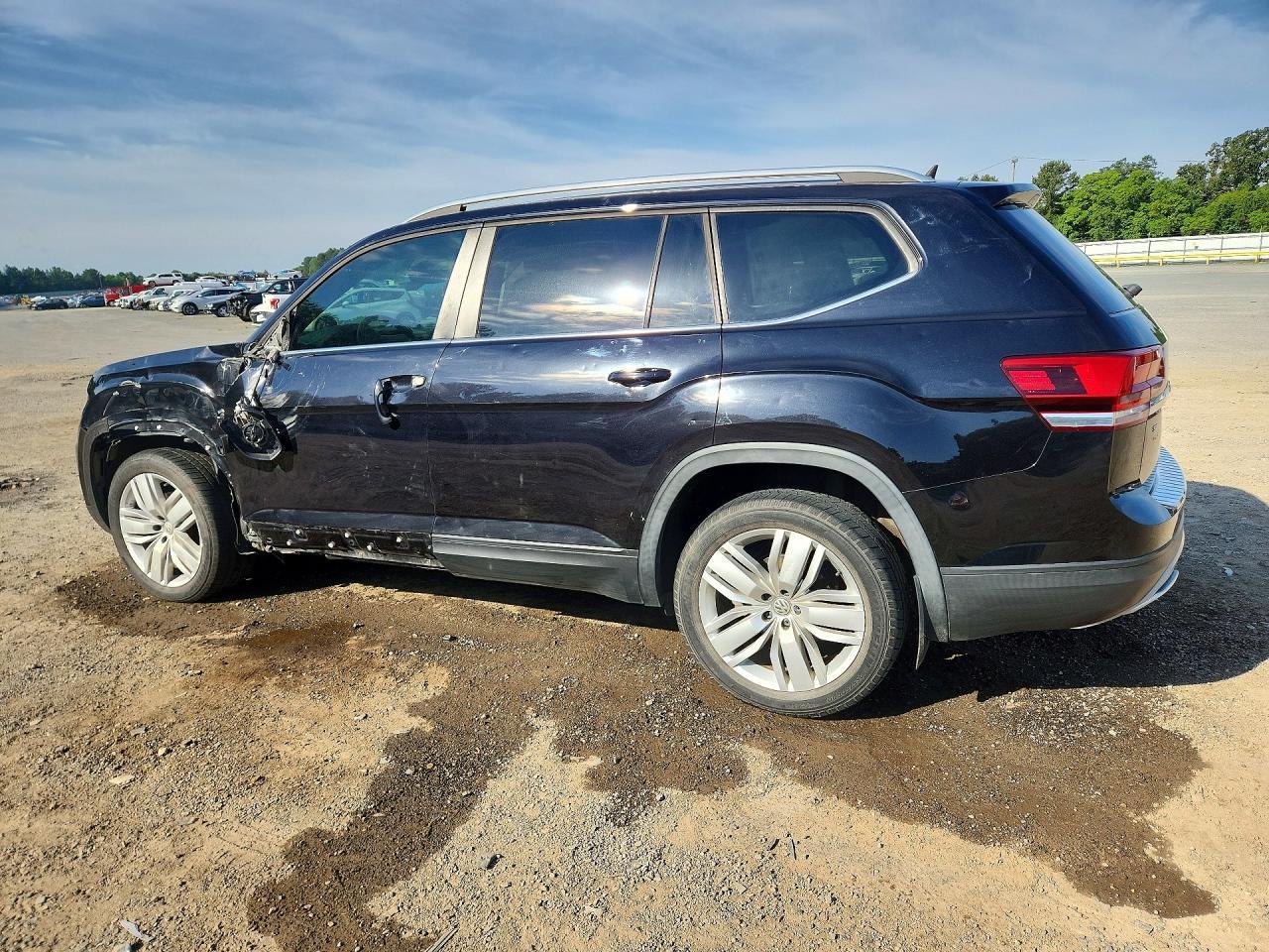 2019 Volkswagen Atlas Se - Фото 2