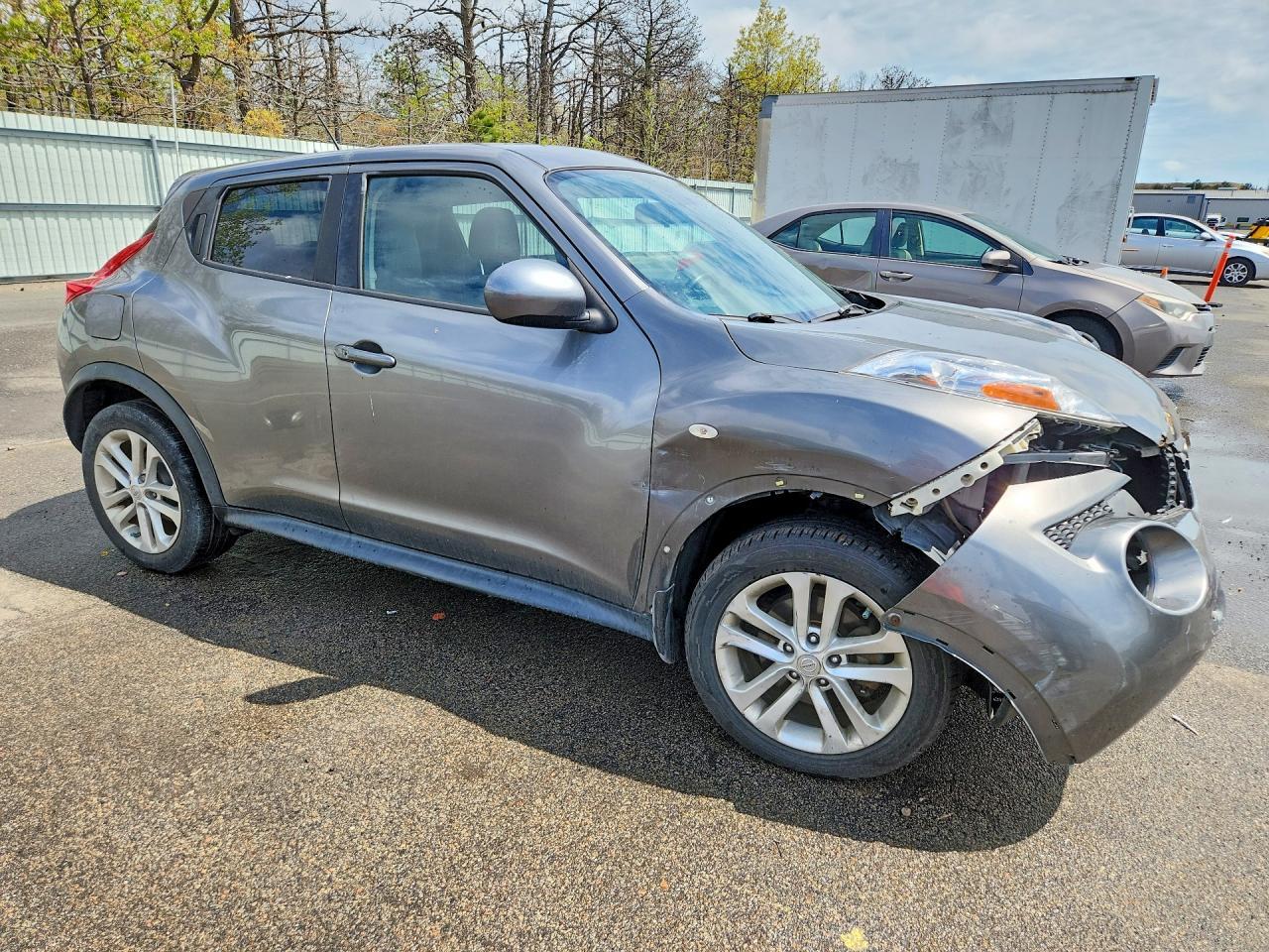 2012 Nissan Juke S - Image 4