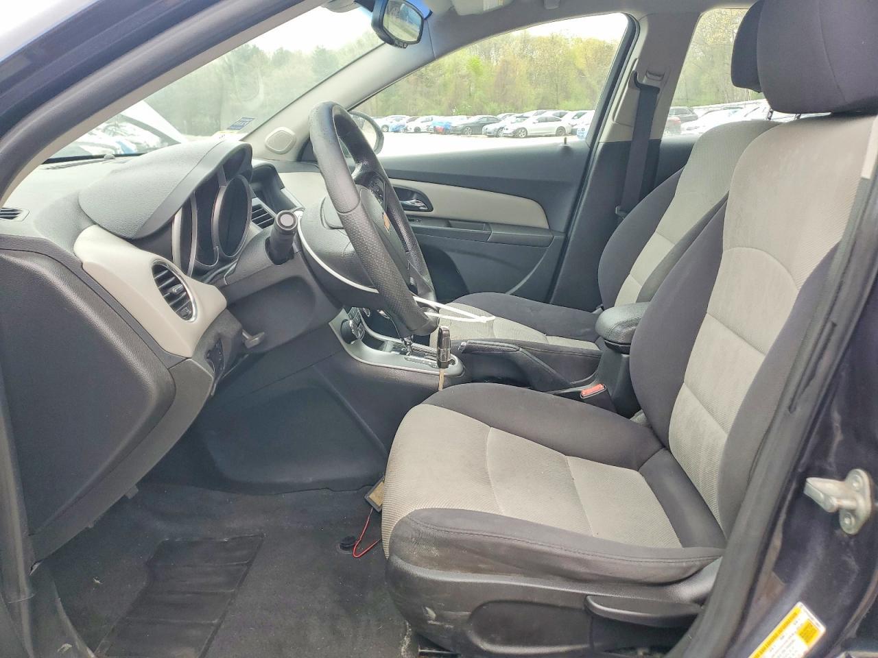 2014 Chevrolet Cruze Ls - Фото 7