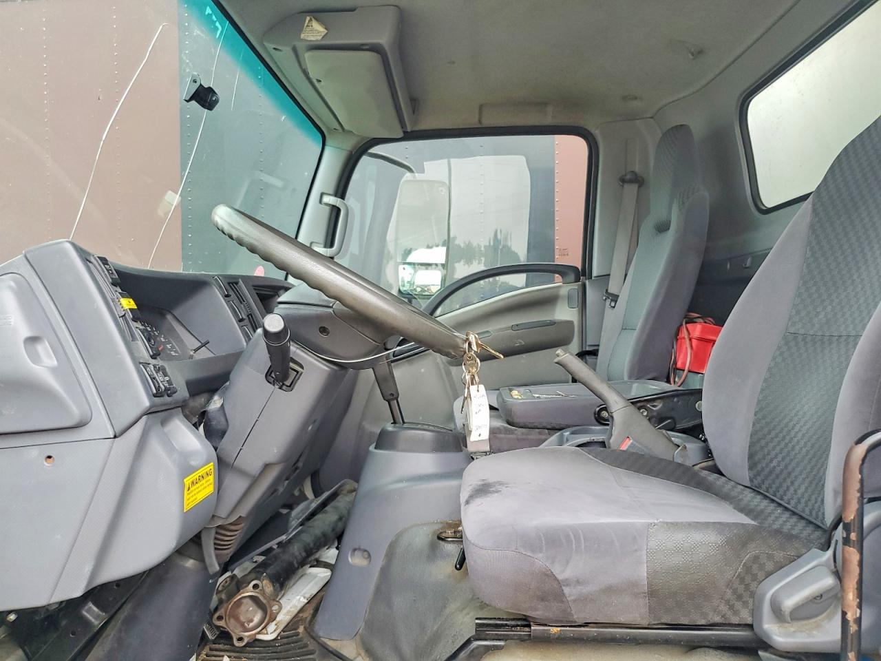 2014 Isuzu Npr Hd Refrigerated Box Truck - Image 7