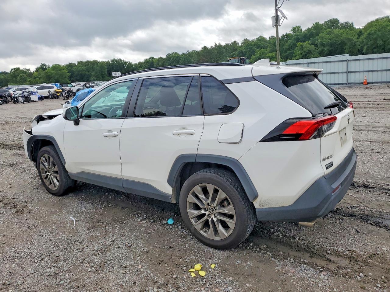 2019 Toyota Rav4 Xle Premium - Фото 2
