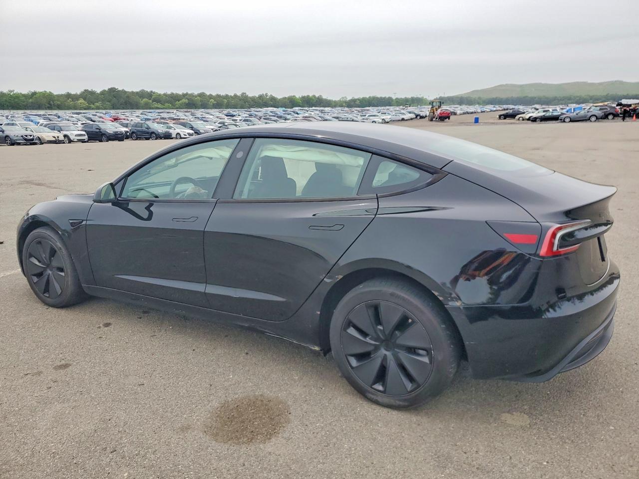 2024 Tesla Model 3 - Image 2