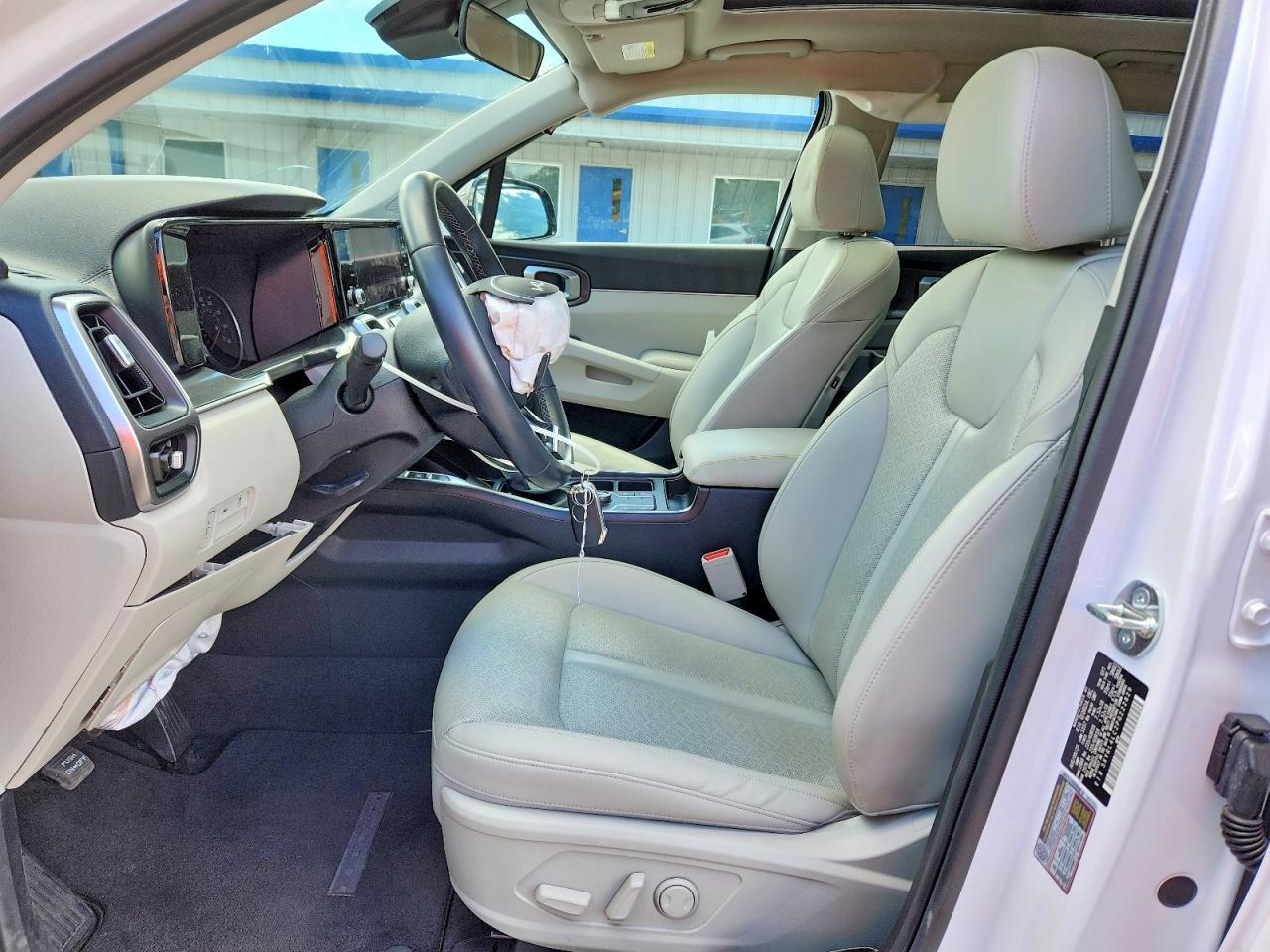2023 Kia Sorento S - Фото 7