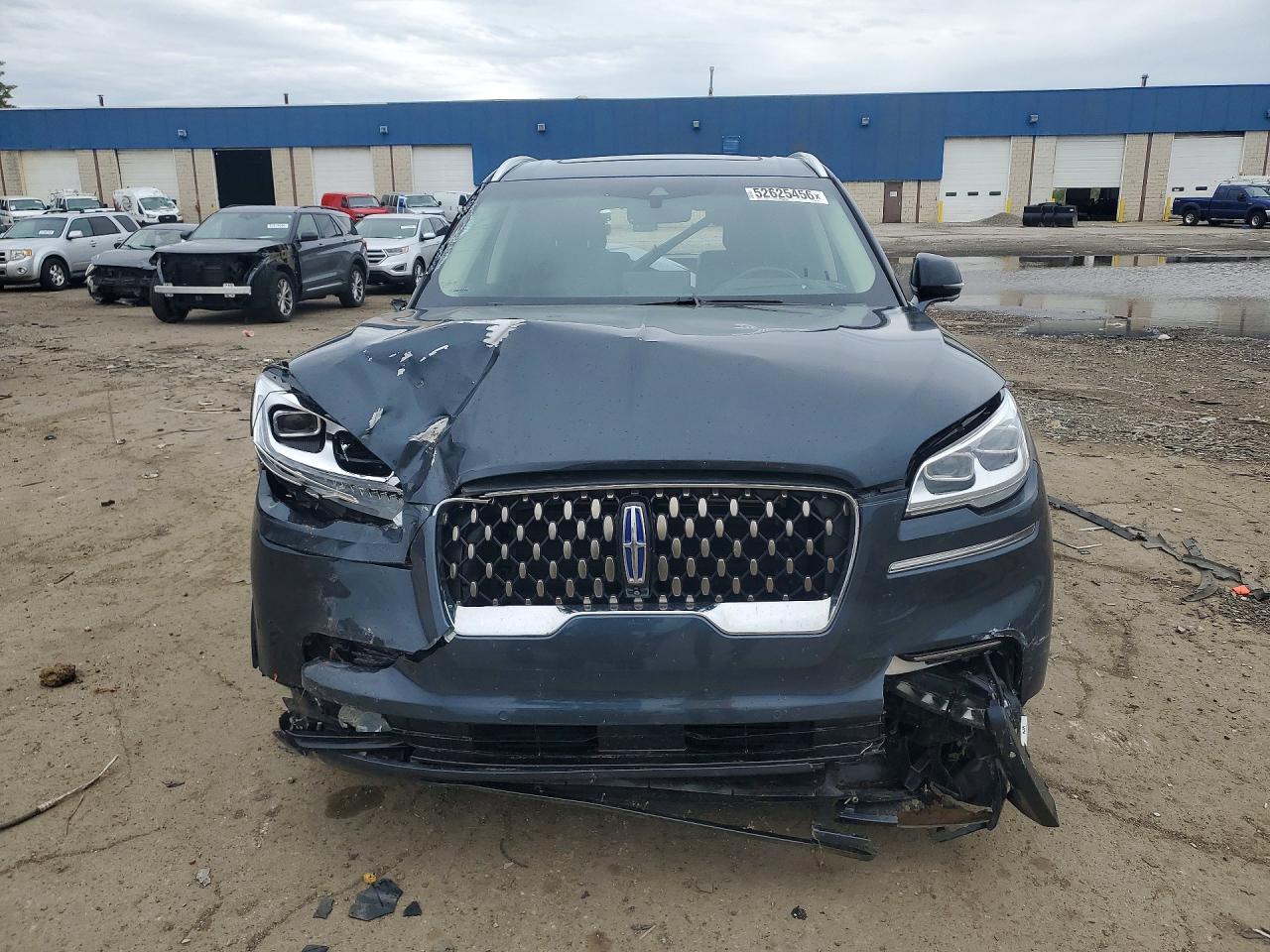 2022 Lincoln Aviator Grand Touring - Image 5